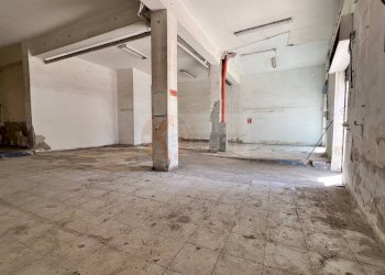 Foto 11 - Locale Commerciale via Stanis Manca
 
9, Sassari - foto 10