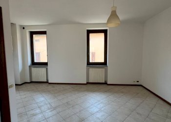 Foto 4 - Bilocale PAPA GIOVANNI XXIII
 
74, Madone - foto 4