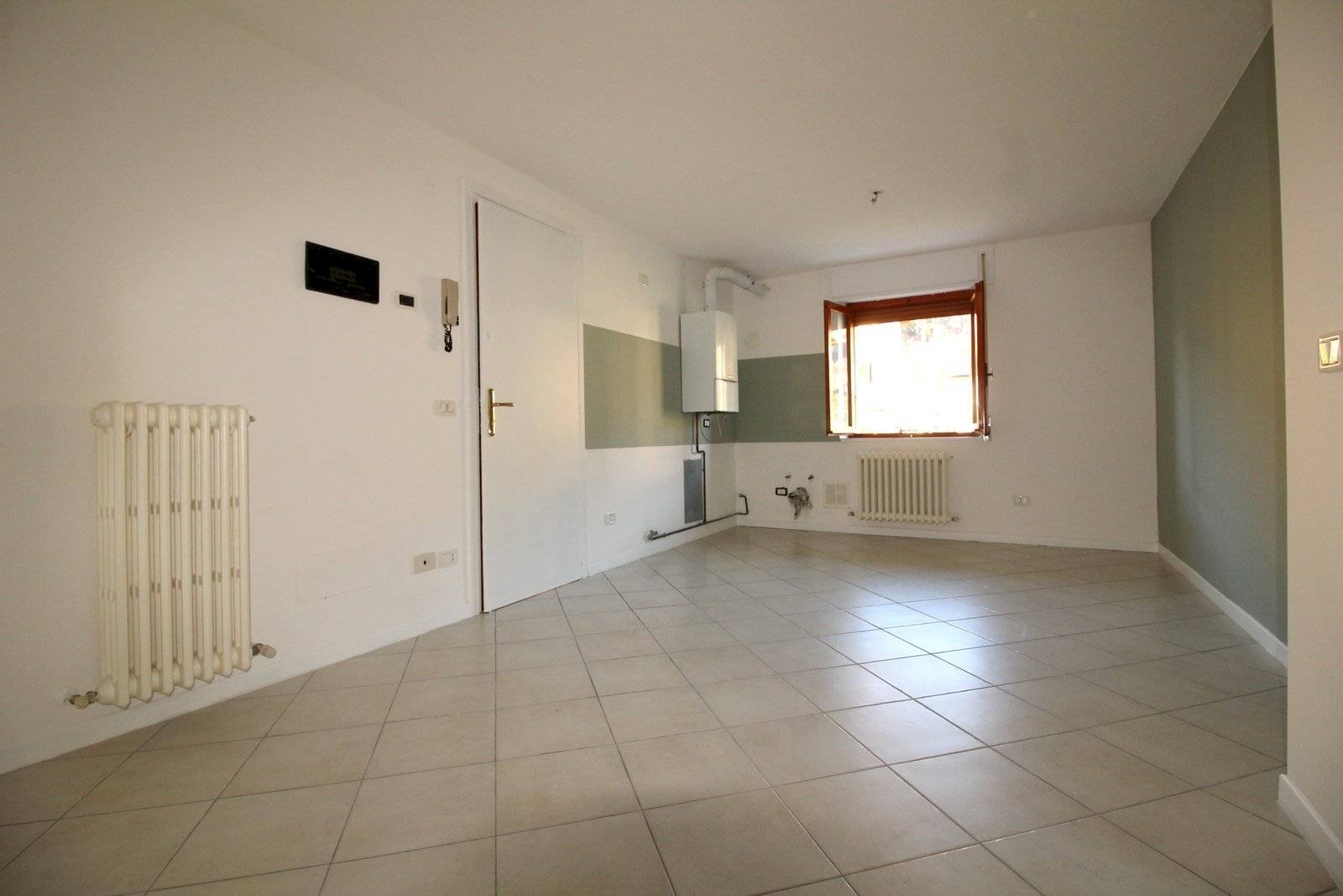 Foto 1 - Trilocale VIA SPIAZZI
 
35, Ponte Nossa - foto 1