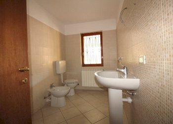 Foto 4 - Trilocale VIA SPIAZZI
 
35, Ponte Nossa - foto 4