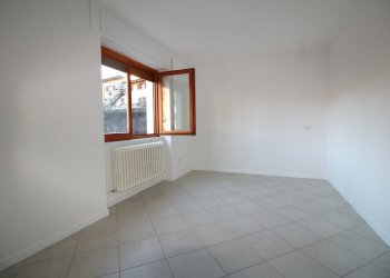 Foto 5 - Trilocale VIA SPIAZZI
 
35, Ponte Nossa - foto 5