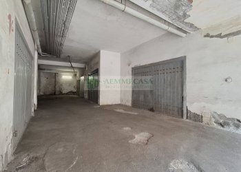 Foto 3 - Box Via Vitaliti
 
24, Catania - foto 3