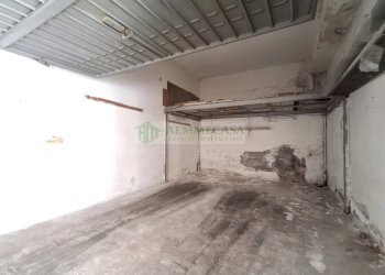 Foto 8 - Box Via Vitaliti
 
24, Catania - foto 8