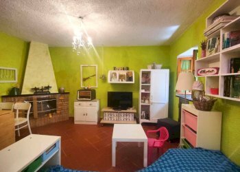 Soggiorno - Independent house via Coste di Villa San Sebastiano, Borgomaro - photo 3