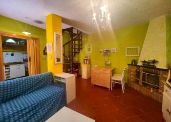 Soggiorno - Independent house via Coste di Villa San Sebastiano, Borgomaro - photo 4