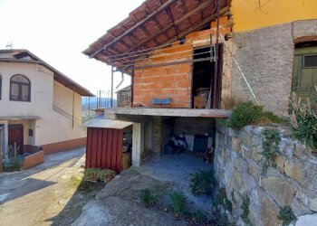 Magazzino - Independent house via Coste di Villa San Sebastiano, Borgomaro - photo 19