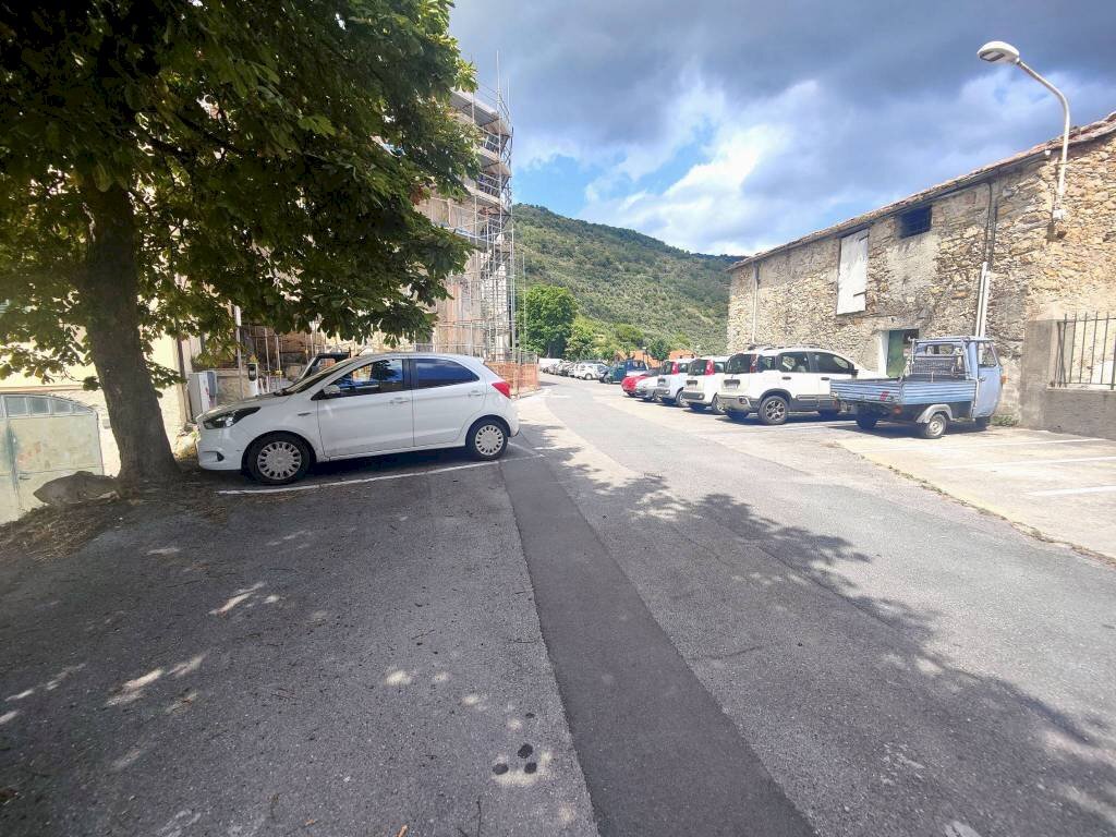 Zona - Quadrilocale piazza Gugliemo Marconi, Chiusanico - foto 2