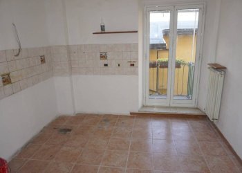 Cucina - Quadrilocale via Terenzio Mamiani, 2, Genova (zona Sampierdarena) - foto 3