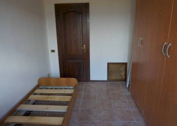 Camera da letto - Quadrilocale via Terenzio Mamiani, 2, Genova (zona Sampierdarena) - foto 7