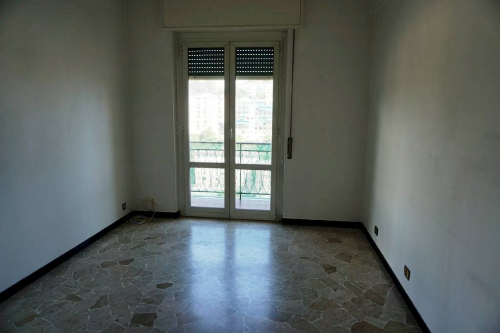 Soggiorno - Two-room apartment via Generale Manfredo Fanti, 12, Genova (neighborhood Sampierdarena) - photo 2