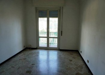 Soggiorno - Bilocale via Generale Manfredo Fanti, 12, Genova (zona Sampierdarena) - foto 2