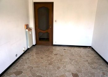 Soggiorno - Bilocale via Generale Manfredo Fanti, 12, Genova (zona Sampierdarena) - foto 3