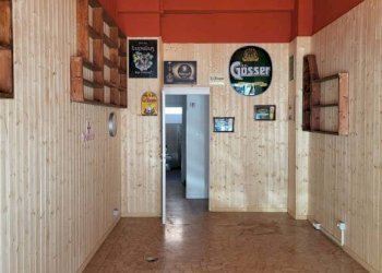 Interno non residenziale - Negozio via Eleonora Duse, 5, Bologna (zona San Donato) - foto 1