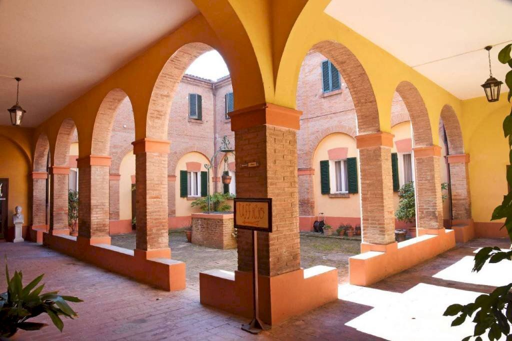 Facciata - Stabile - Palazzo via Frati Capuccini, Budrio - foto 1