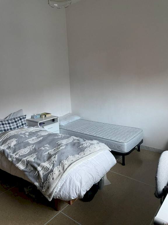 Camera da letto - Non-buildable land via Umbria, Bologna (neighborhood Mazzini) - photo 1