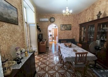 Salone - Trilocale corso Giuseppe Garibaldi, Portici - foto 6