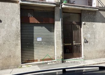 Facciata - Negozio via Don Vincenzo Donadeo, Bollate - foto 7