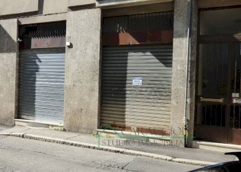 Facciata - Negozio via Don Vincenzo Donadeo, Bollate - foto 15