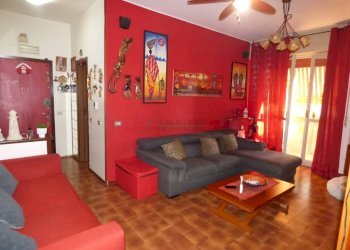 Soggiorno - Three-room apartment via Repubblica, 18, Bollate - photo 5