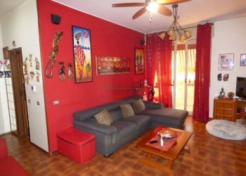 Soggiorno - Three-room apartment via Repubblica, 18, Bollate - photo 6