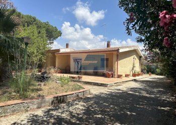 Villa Via Corrado Montoneri San Corrado di Fuori, Noto - foto 1