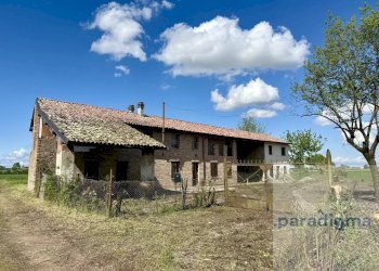 Cascina Via San Vigilio, Sale - foto 1