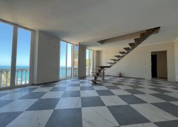 Soggiorno con cottura - Attico Via Duchessa Canevaro, Zoagli - foto 7