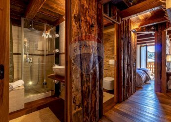 Attic Chez Borgne 
 La Salle, AO, La Salle - photo 5