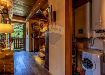 Attic Chez Borgne 
 La Salle, AO, La Salle - photo 9