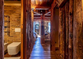 Attic Chez Borgne 
 La Salle, AO, La Salle - photo 10