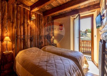 Attic Chez Borgne 
 La Salle, AO, La Salle - photo 15