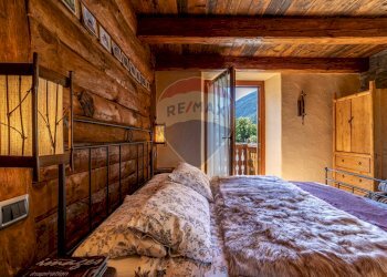 Attic Chez Borgne 
 La Salle, AO, La Salle - photo 18