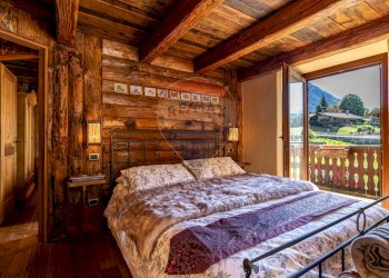 Attic Chez Borgne 
 La Salle, AO, La Salle - photo 19