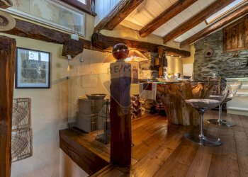 Attic Chez Borgne 
 La Salle, AO, La Salle - photo 43