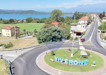 Commercial Premises Viverone, 1
Viverone, Viverone - photo 15