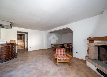 Capannone Via XXV Aprile, Gualtieri - foto 14