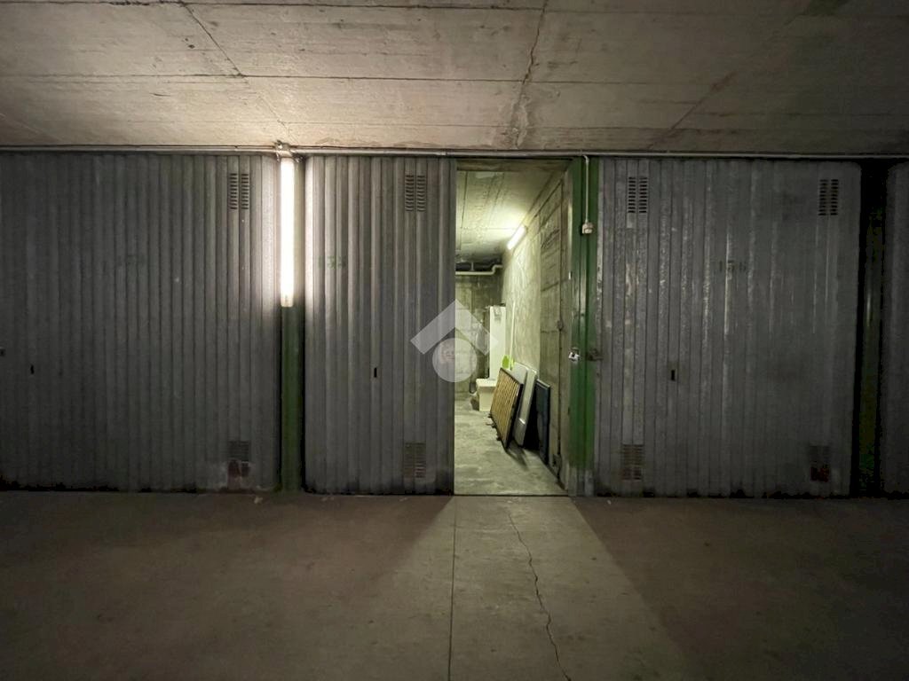 Box Via Luigi Bianchi d'Espinosa, Milano (zona Niguarda) - foto 3