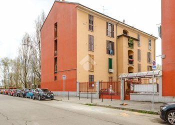 Box Via Luigi Bianchi d'Espinosa, Milano (zona Niguarda) - foto 1