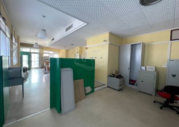 Locale Commerciale Via Brilla, Savona - foto 5