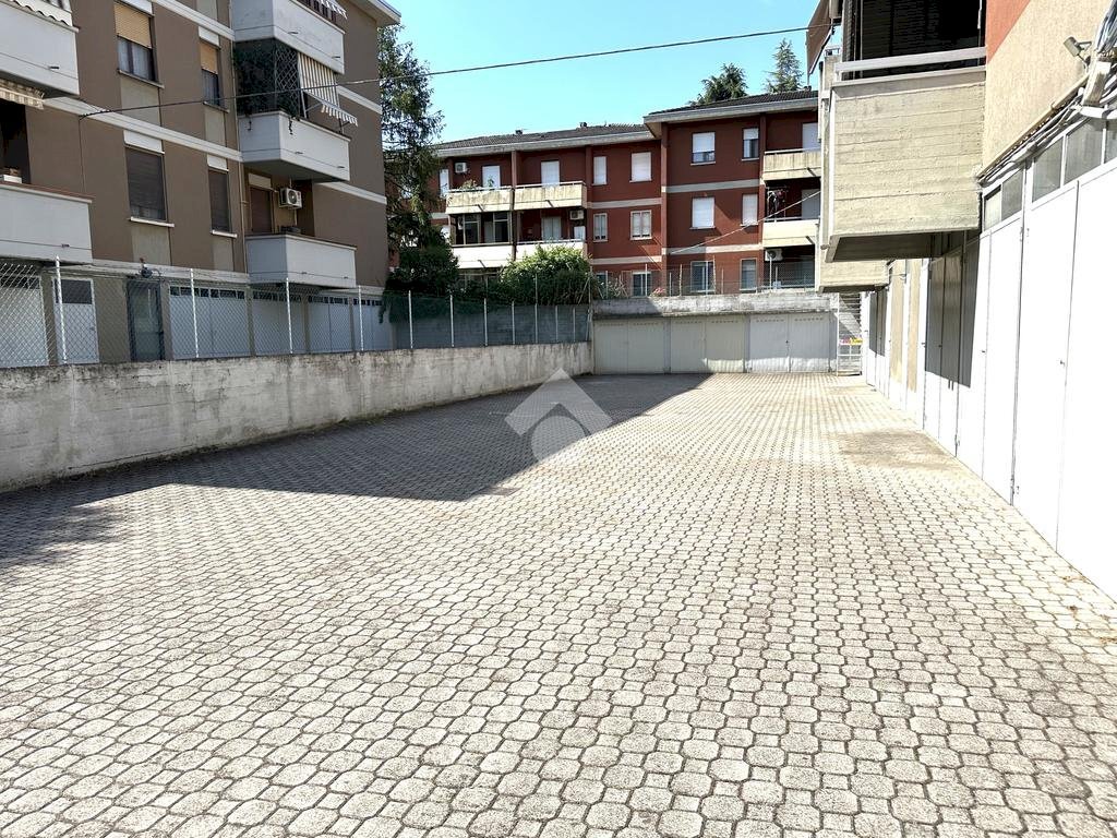 Box Via Cuneo, Parma (neighborhood San Leonardo) - photo 3