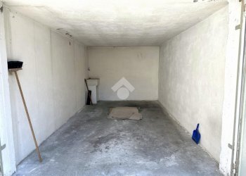 Box Via Cuneo, Parma (neighborhood San Leonardo) - photo 2