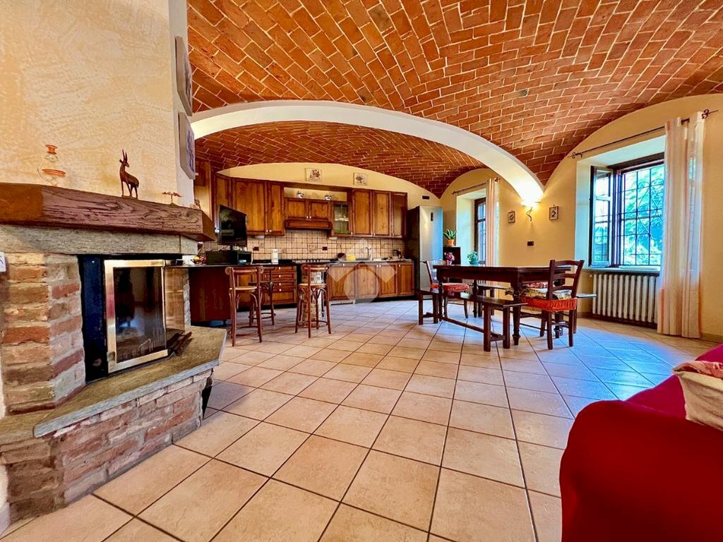 Casa semi indipendente Viale della Repubblica, Montiglio Monferrato - foto 3