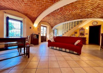 Casa semi indipendente Viale della Repubblica, Montiglio Monferrato - foto 4