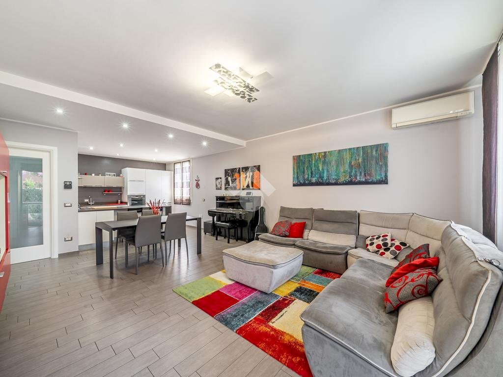 Porzione di casa piazza pighini, Scandiano - foto 1