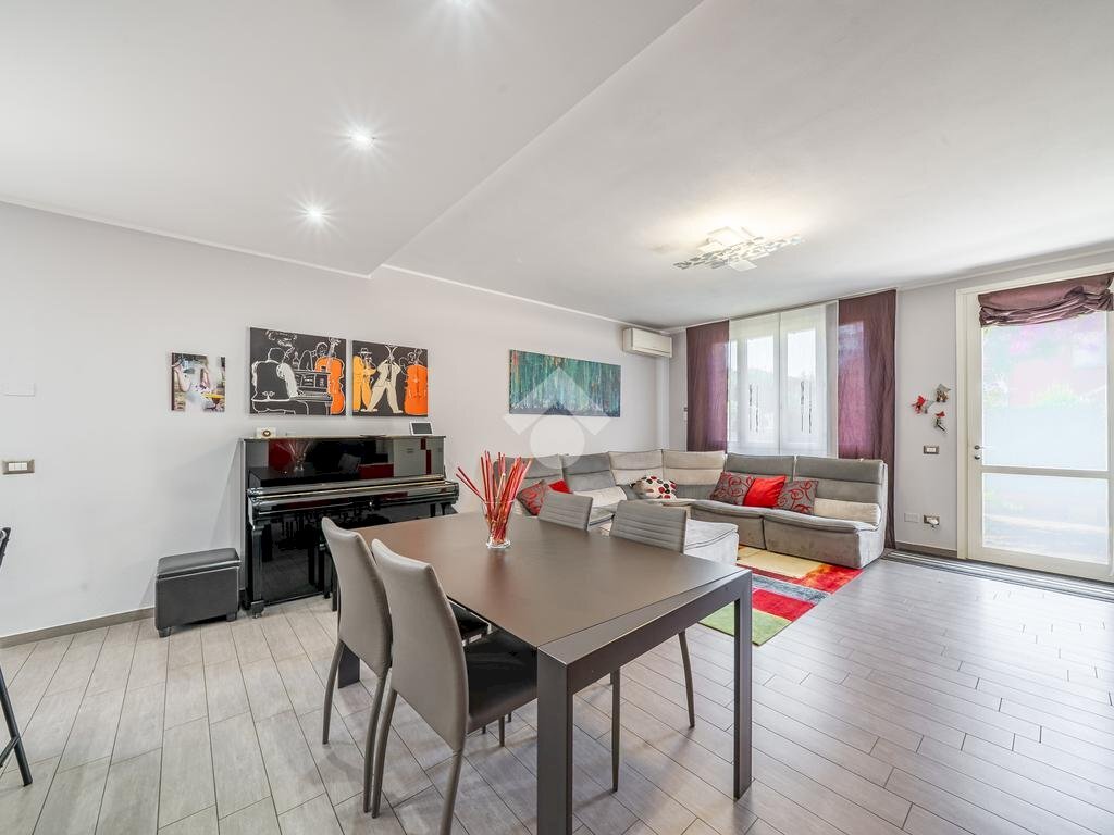 Porzione di casa piazza pighini, Scandiano - foto 3