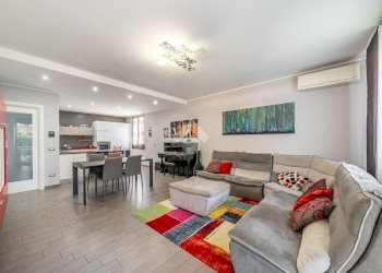 Portion of a house piazza pighini, Scandiano - photo 1