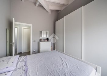 Portion of a house piazza pighini, Scandiano - photo 10