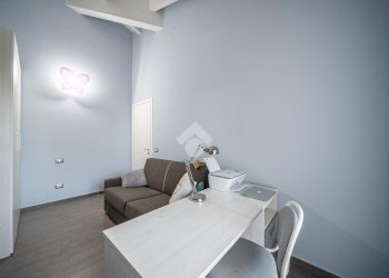 Portion of a house piazza pighini, Scandiano - photo 13