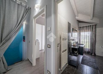 Portion of a house piazza pighini, Scandiano - photo 15