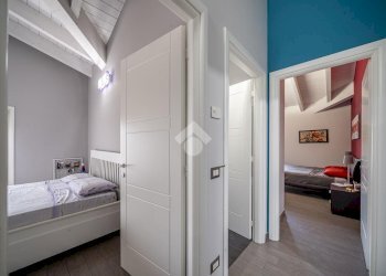 Portion of a house piazza pighini, Scandiano - photo 16